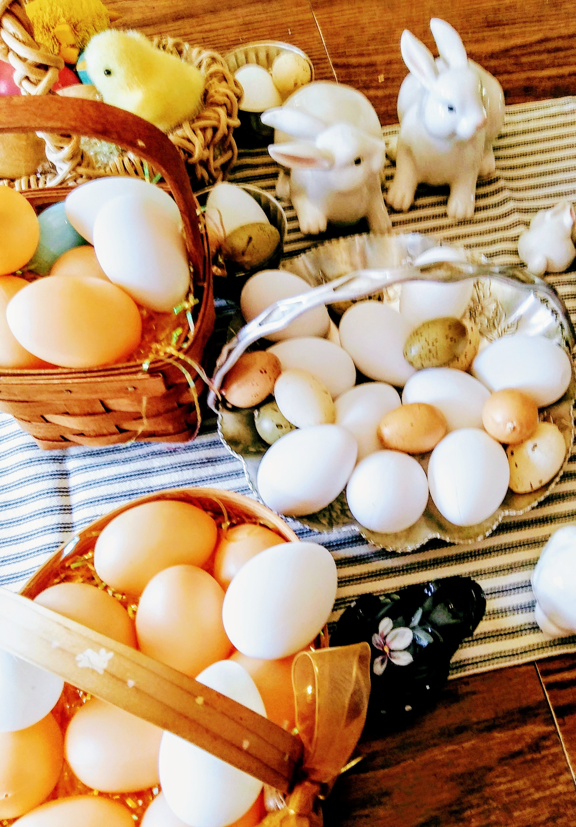 Spring Table Setting with Eggs