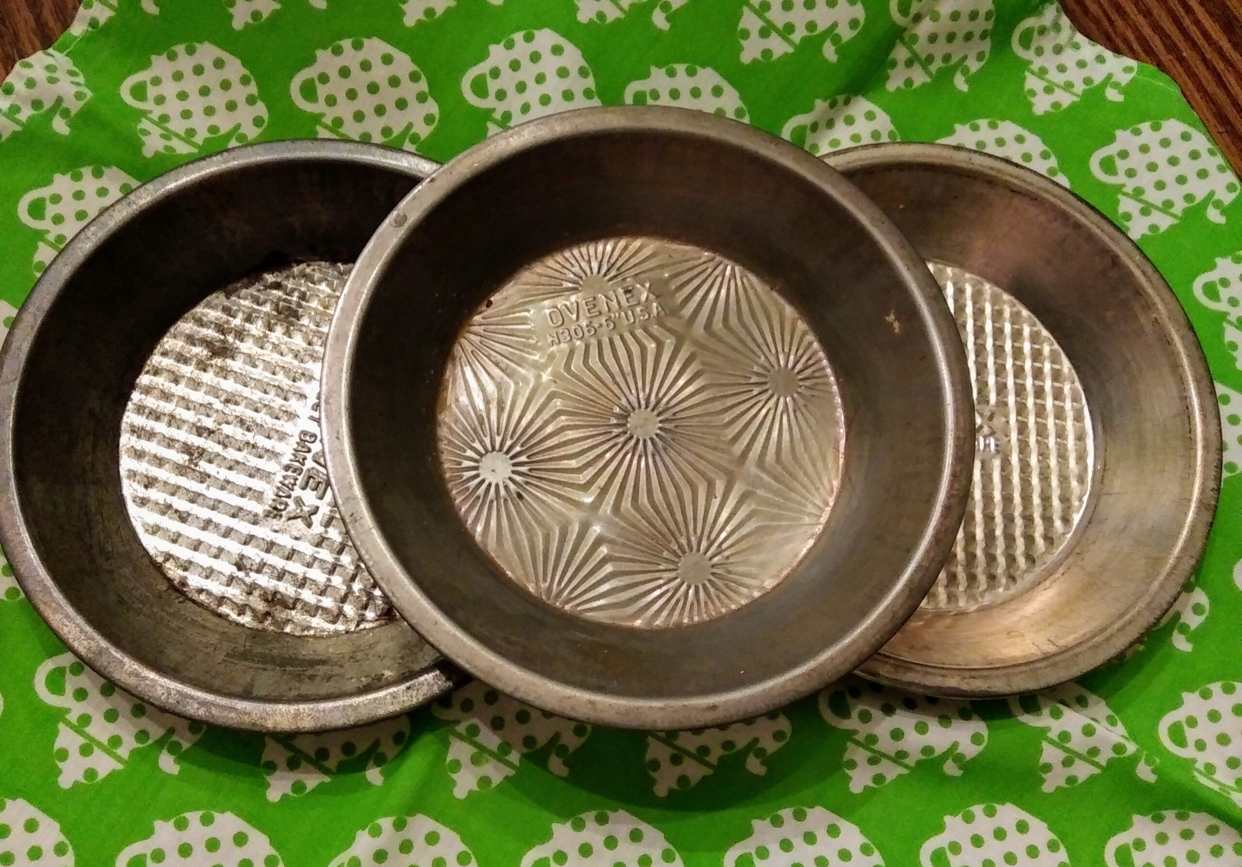 Collection of Mini Ovenext Pie Pans