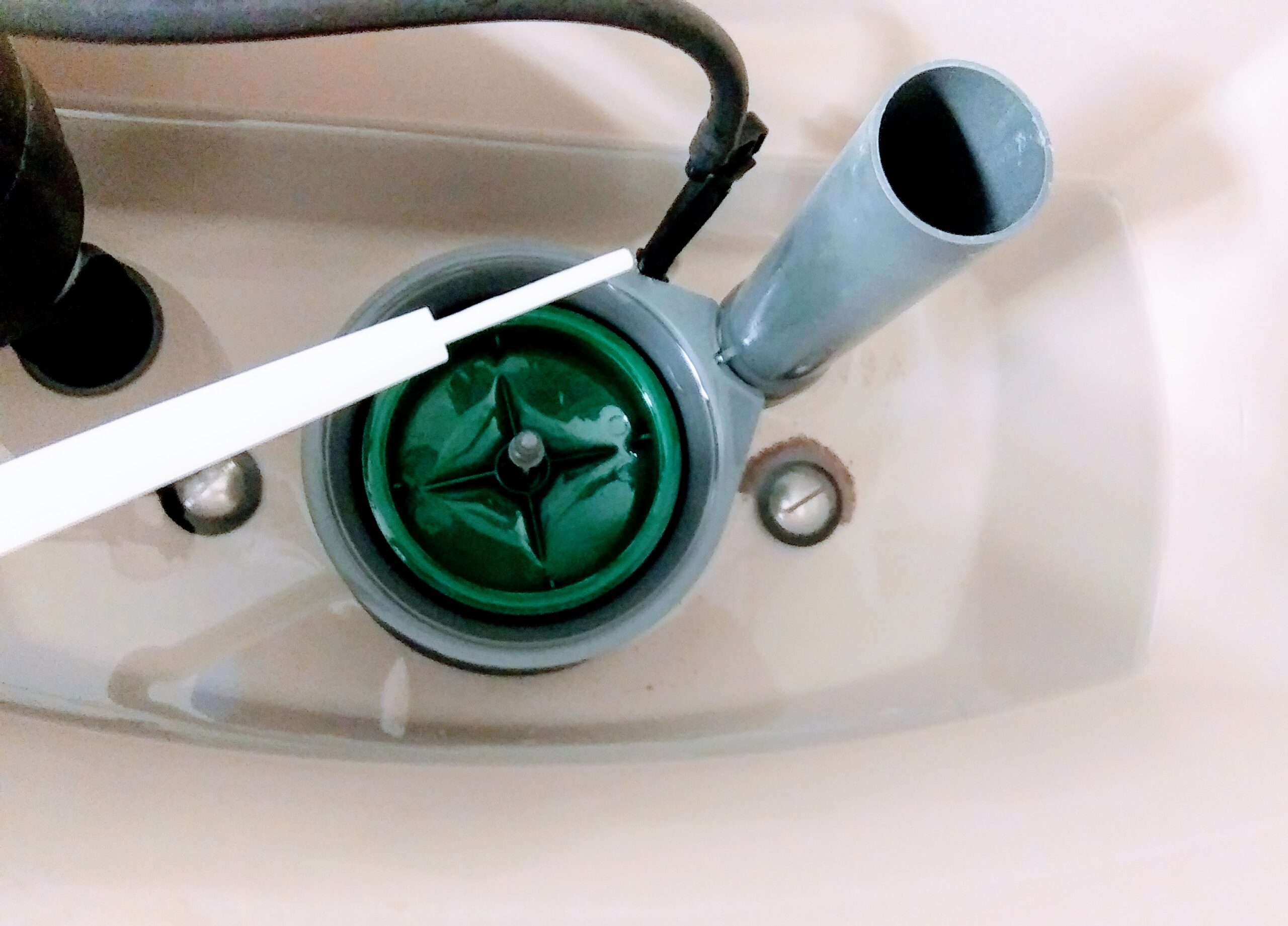 Replacing the Flush Valve Seal with the Top Off