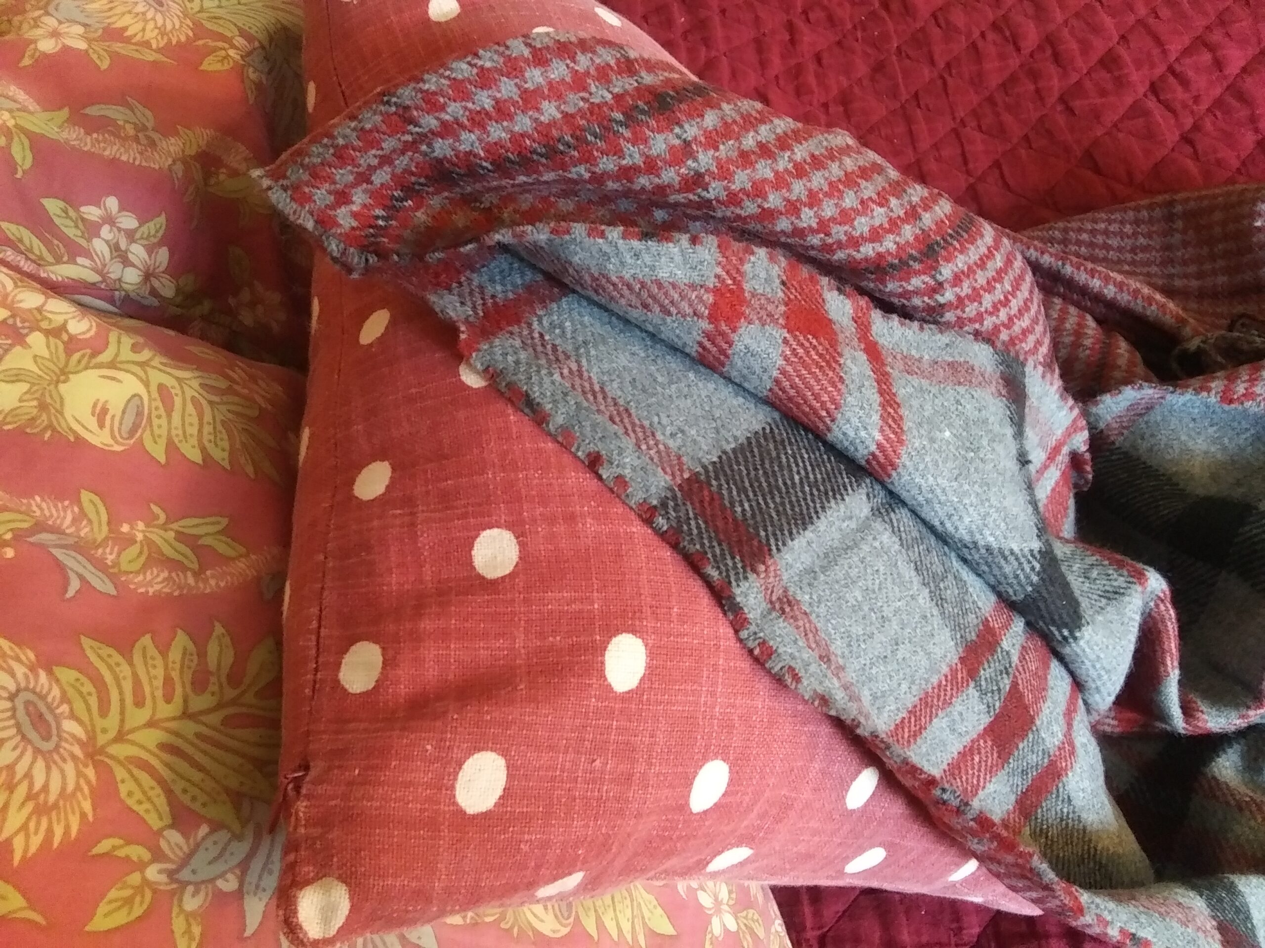 Reversible Throw on the Bed