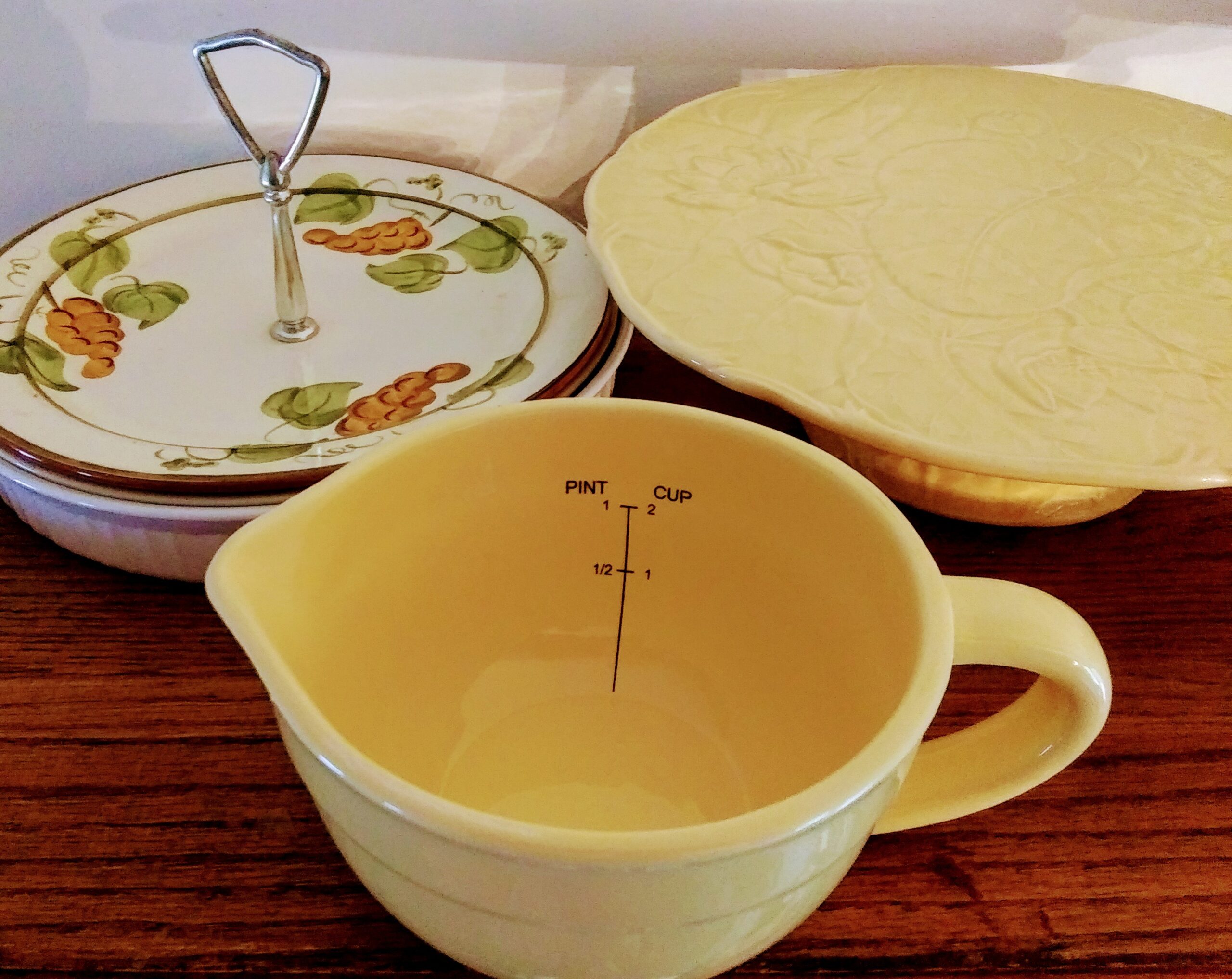 Assortment of Dishware