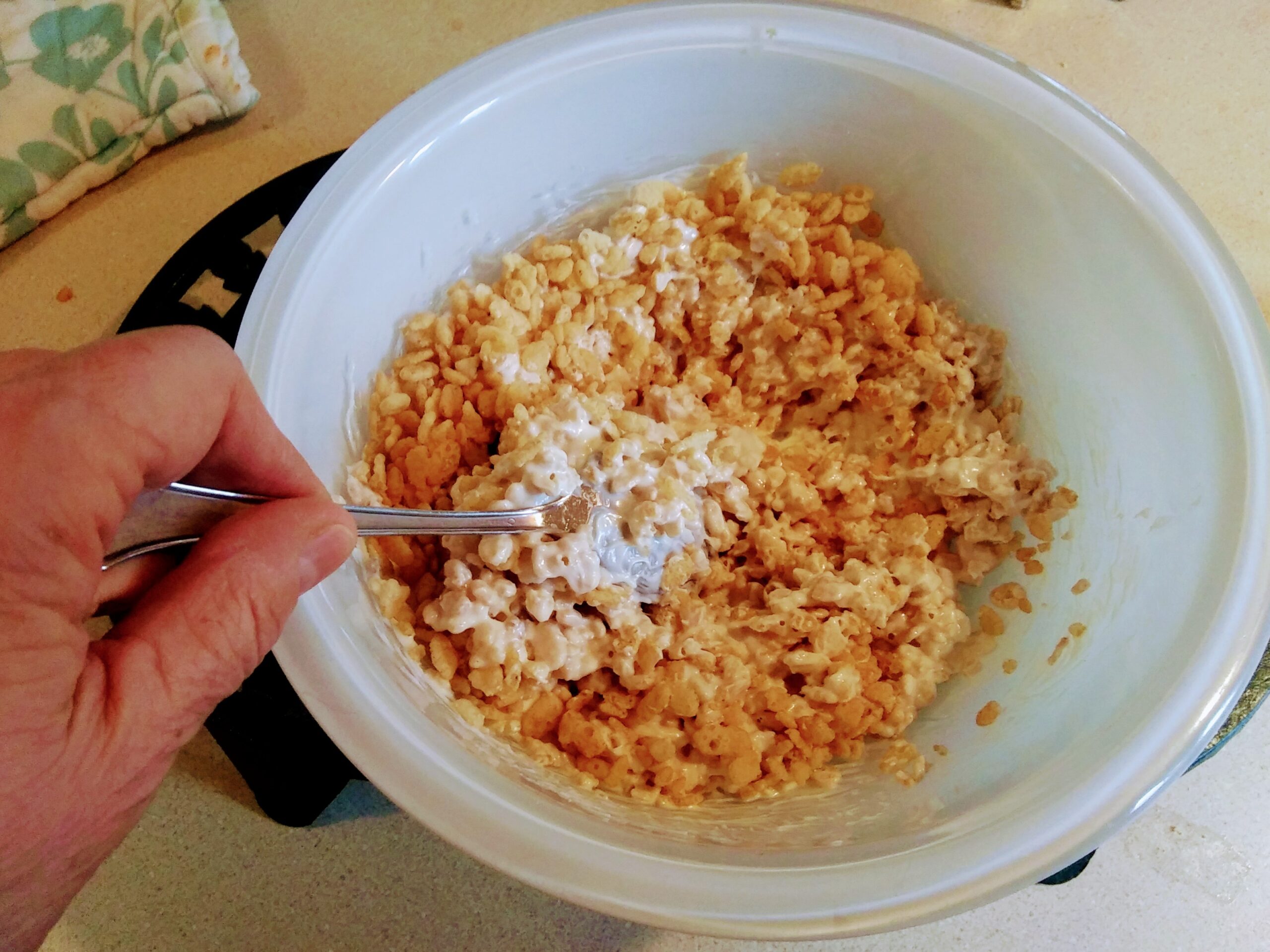 No Bakes - Vanilla Candy Bark and Rice Cereal