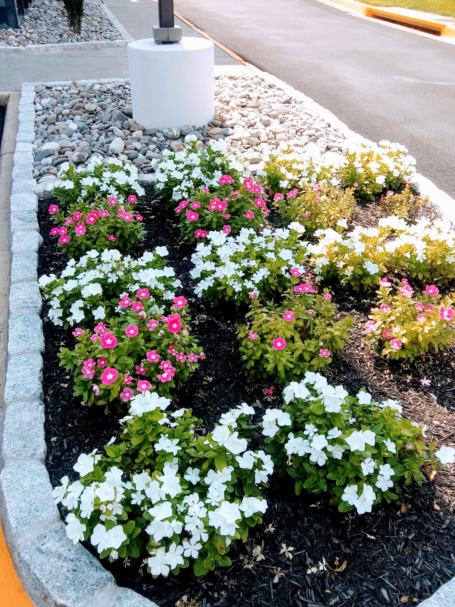 Use of Gravel and Stones in Xeriscaping