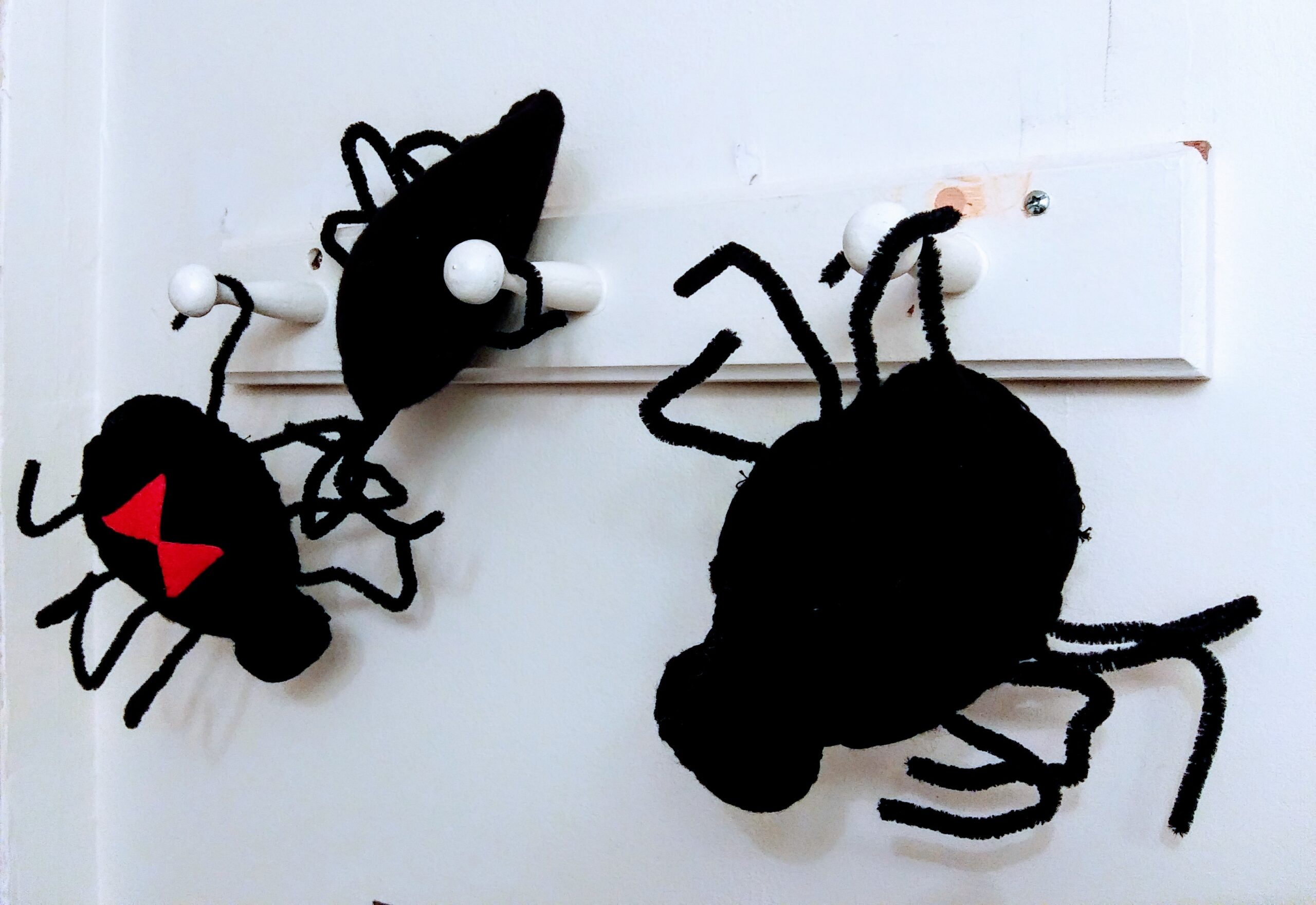 Spiders Made from Felt and Pipe Cleaners