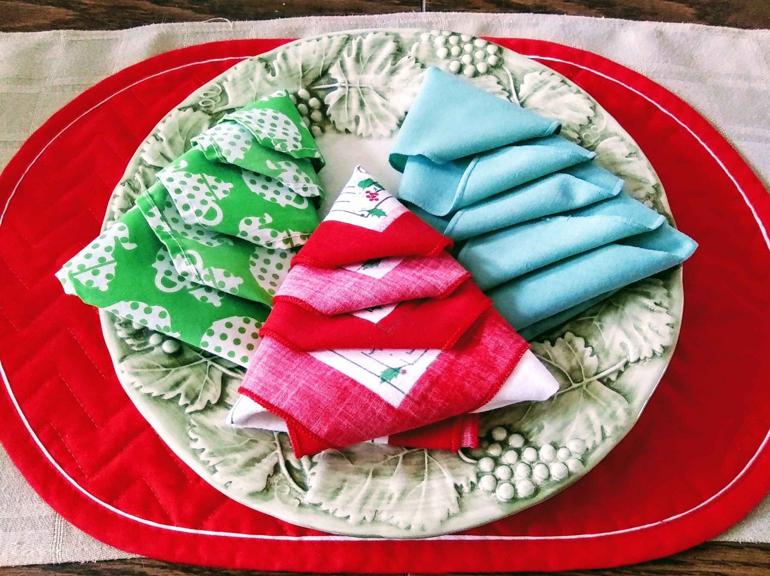 Assorted Folded Tree
Napkins