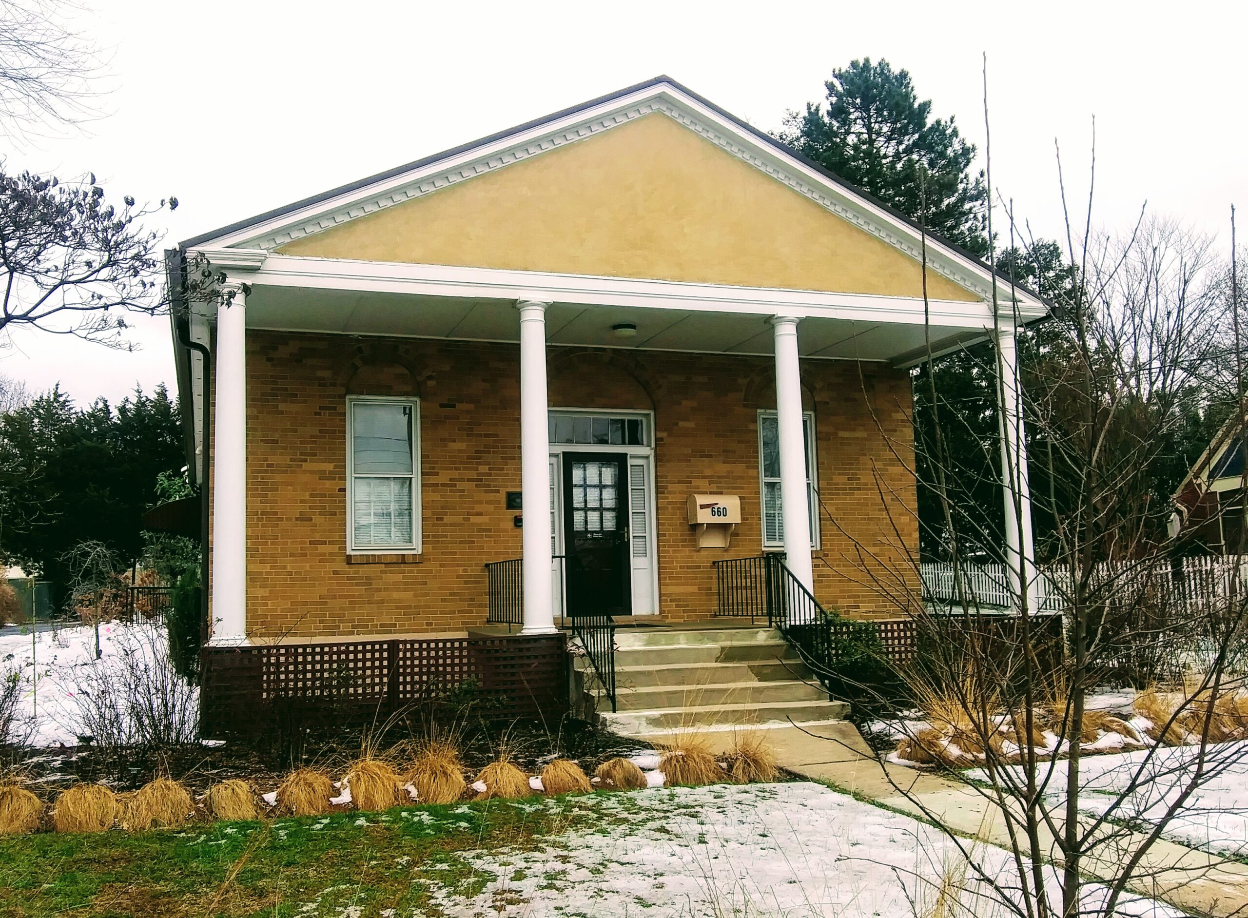 First Herndon Fortnightly Library