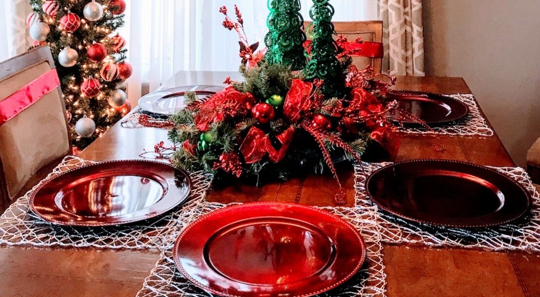 Holiday Table Setting