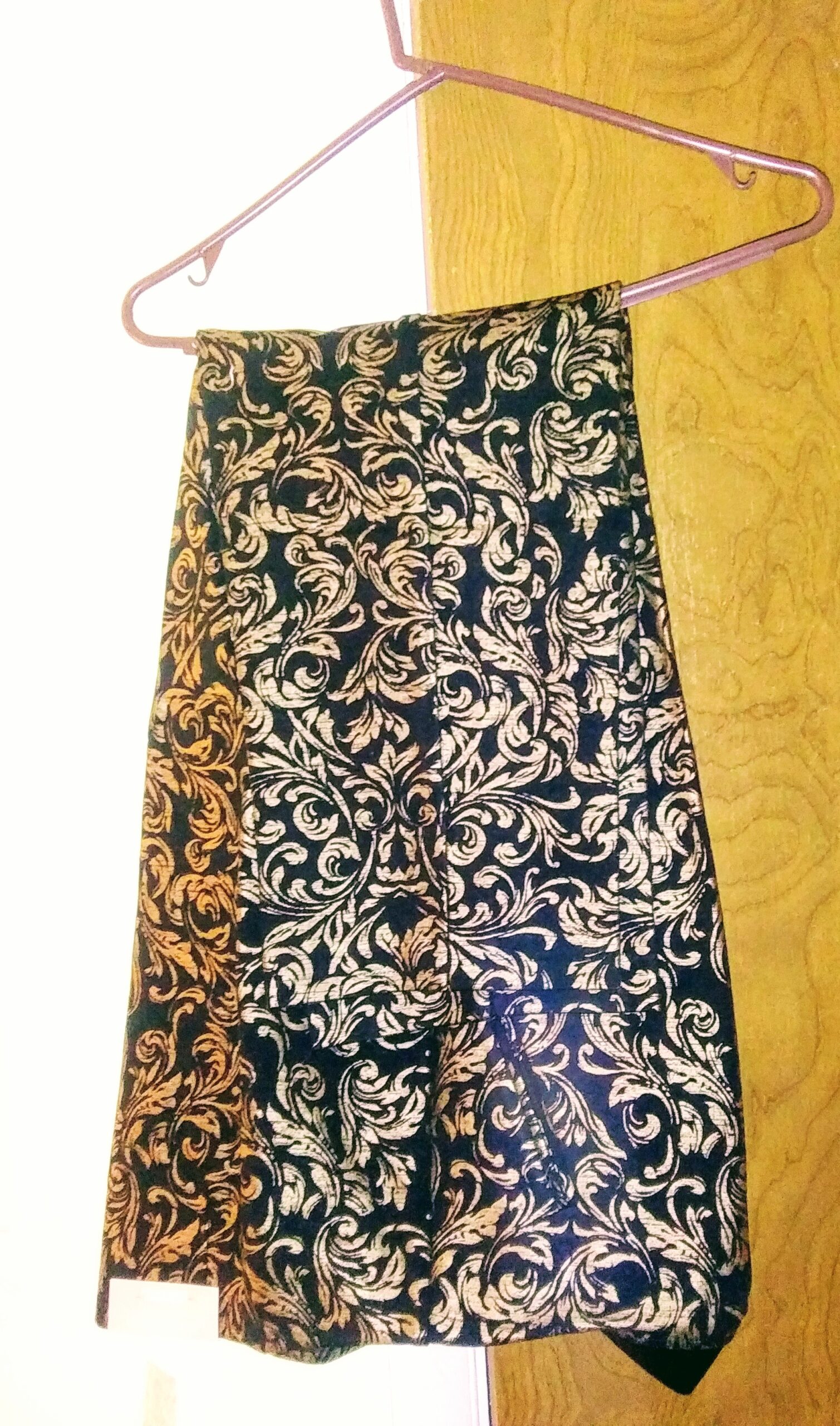 Dressy Gold Pattern Pants