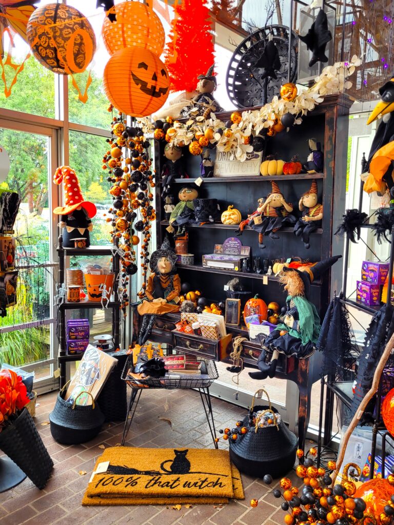 Halloween and Fall Decorations, 2023