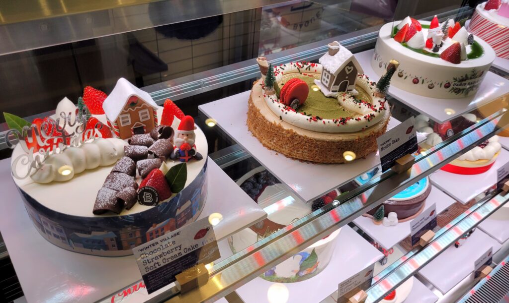 Delightful Holiday Cakes