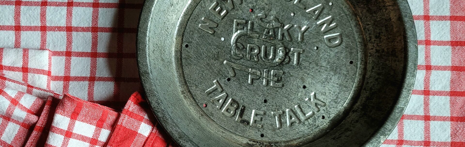 Vintage Table Talk Pie Pan