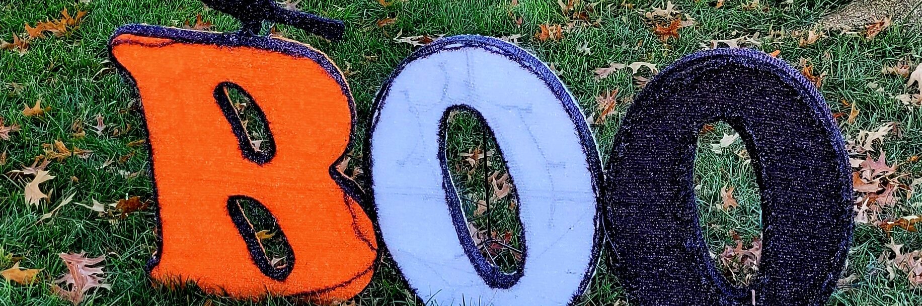 Large BOO Wording, Halloween